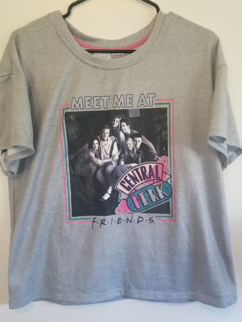 Friends "Meet Me at Central Park Novelty Gray Short Sleeve Shirt Women's
